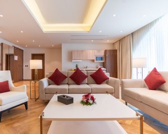 Century Hotel Doha - Doha - Yatak Odası
