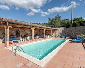 Agriturismo Fadanelli - La Cantina - Pistoia - Pool