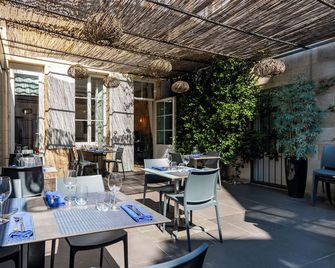 Logis Hôtel de la Tour Libourne - Libourne - Restaurace