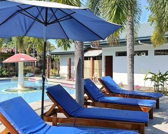 Marand Family Resort - Bauang - Piscina