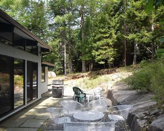 Seal Harbor, Acadia National Park - 'Hidden House 2' - Seal Harbor - Patio