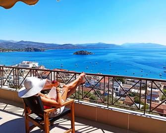 King Minos Hotel - Tolo - Ban công