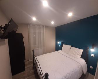 'Les Iris' Apt 105, T2 Cozy, 30 M2, 1 Bedroom With Tv - Bourg-Saint-Andéol - Ložnice