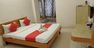 Hotel Kala Sai - Shirdi - Bedroom