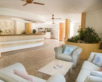 Sant'Elmo Beach Hotel - Castiadas - Hall d’entrée