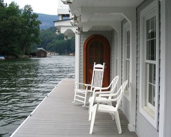 Lakefront Cottage on Lake Lure - Lake Lure - Patio