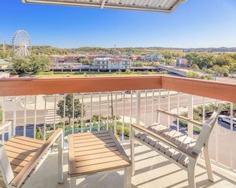 Margaritaville Island Inn - Pigeon Forge - Parveke