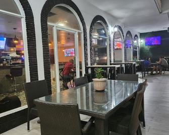 Hotel Via Espana - Panama City - Bar