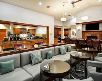 Homewood Suites by Hilton Cincinnati-Milford - Milford - Bar