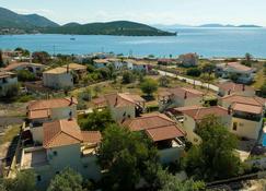 Villa Amalthia Provides Its Guests The Opportunity To Relax In Absolute Serenity - Korfos - Outdoor view