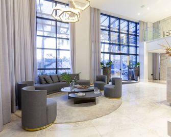 Tri Hotel Premium Itapema - Itapema - Lobby