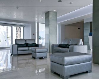 Ah Premium Isola Di Pazze Resort - Torre San Giovanni - Lobby