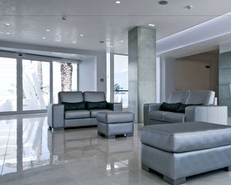 Ah Premium Isola Di Pazze Resort - Torre San Giovanni - Lobby