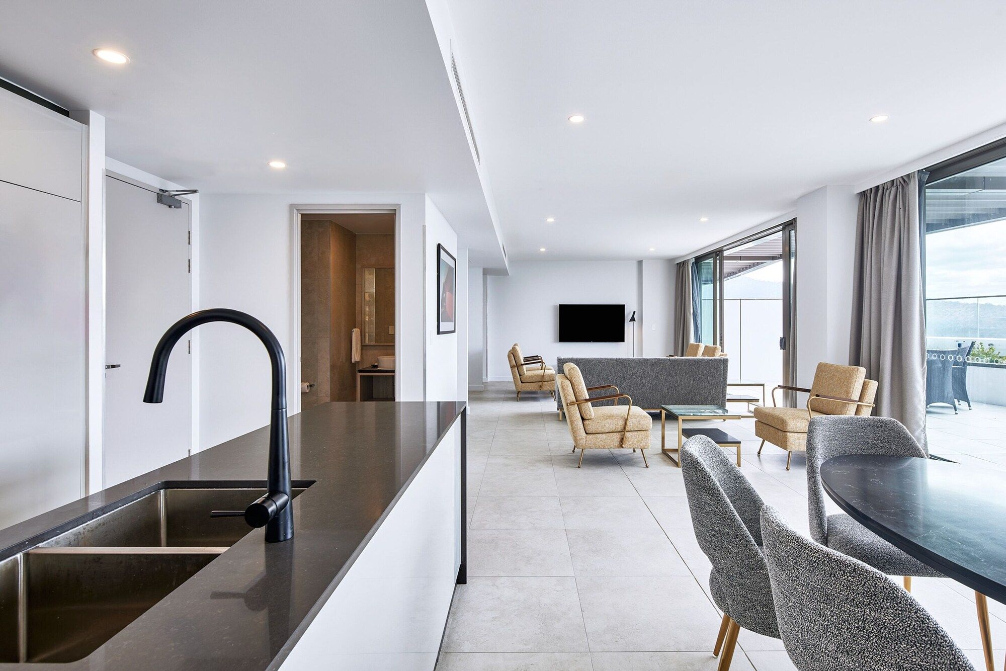 Meriton Suites Canberra - Canberra