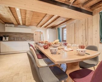 Gîte 14 pers LesOursFanfarons spacieux chaleureux - Val-Cenis - Eetruimte