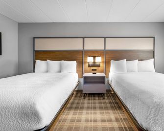 AmericInn by Wyndham Sauk Centre - Sauk Centre - Bedroom