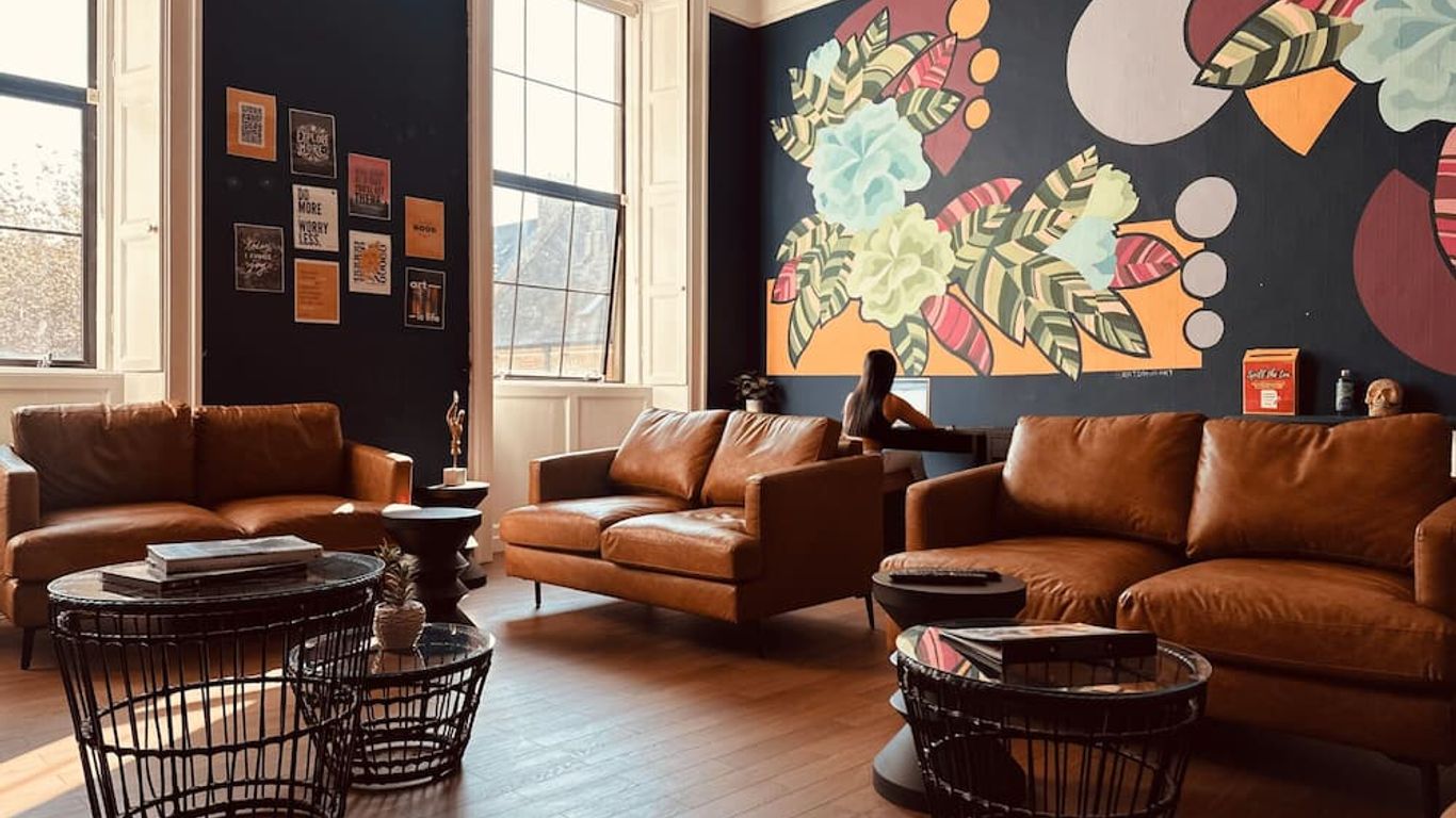 Gardiner House Hostel