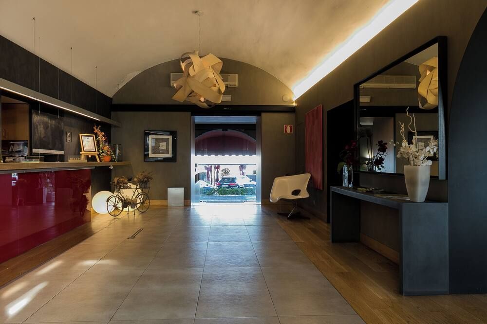 Hotel El Castell - Sant Boi de Llobregat