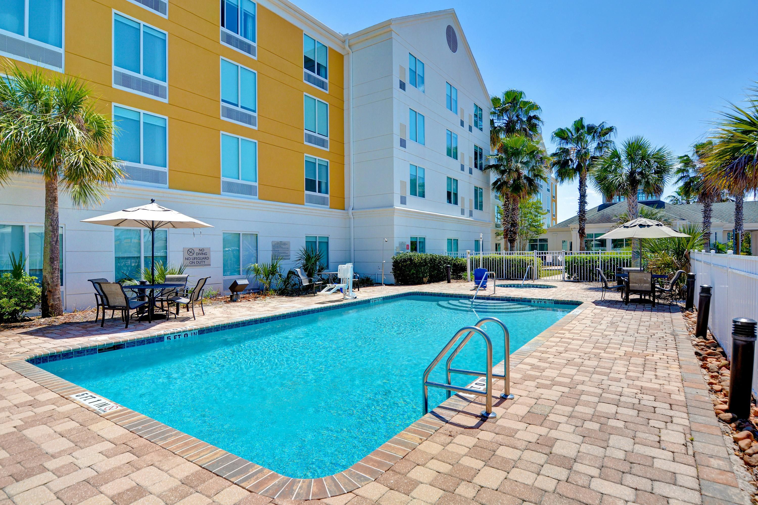 Hilton Garden Inn Jacksonville Orange Park - Orange Park - Piscina
