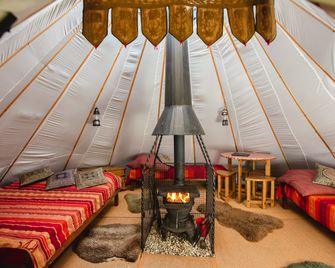 Larkhill Tipis and Yurts - Carmarthen