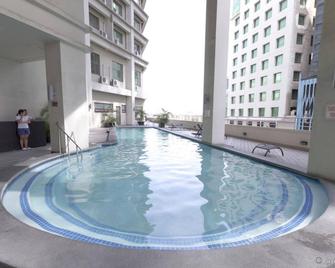 Mandarin Plaza Hotel - Cebu City - Svømmebasseng