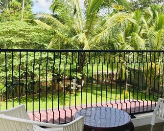 Ruwinsons Canal Garden - Anuradhapura - Balkon
