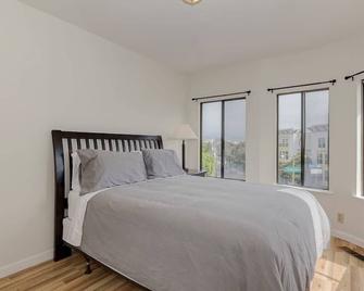 Steps away of Fisherman’s Wharf, Cable Car, Coit Tower, Ghirardelli Square - San Francisco - Bedroom