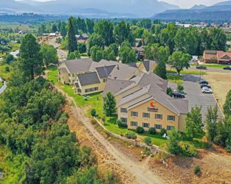 Comfort Inn and Suites Carbondale on the Roaring Fork - Carbondale - Edificio