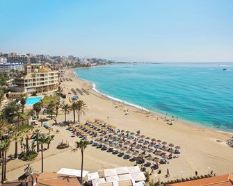 Sunset Beach Club Hotel Apartments - Málaga - Beach