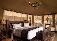 Ole Serai Luxury Camp - Seronera - Yatak Odası