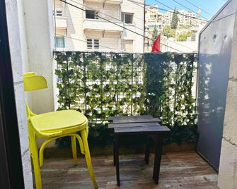 The Sydney Hotel - Amã - Varanda