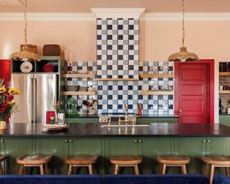 Luxe 1920 Schoolhouse Sleeps 8 30 Min From Okc - Guthrie - Kuchyň