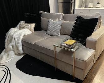 Opulence & Cozy Comfort - Chula Vista - Sala de estar