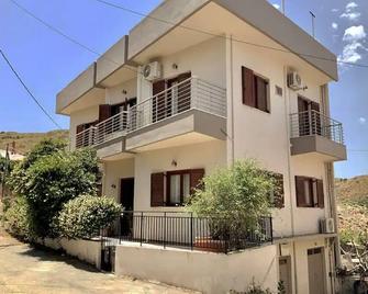 Amazing House Filippous Crete - Tsoutsouros - Edificio