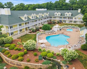 Kelleys Island Venture Resort - Kelleys Island