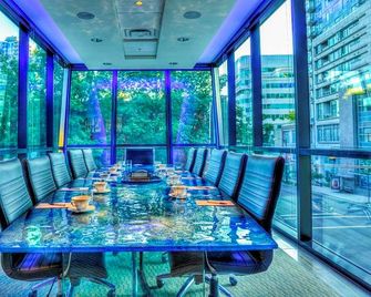 Hotel Blu - Vancouver - Eetruimte