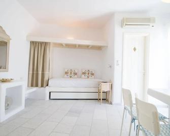 Hotel Aspasia - Agia Anna - Wohnzimmer