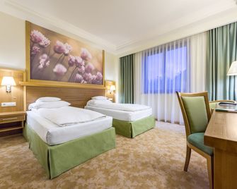 Hotel Sonnenhof - Suceava - Bedroom