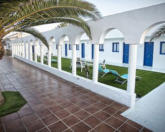 Corralejo Lodge - Corralejo - Patio