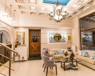 Paradise Hotel - Parga - Lobby