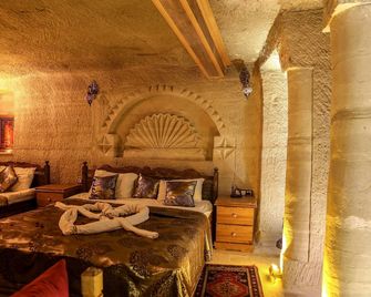 Goreme Palace Cave Suites - Göreme - Bedroom