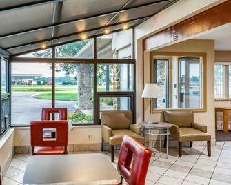 Red Roof Inn Columbus - Taylorsville/ Edinburgh - Taylorsville - Lobby