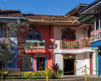 El Edén Country hotel y Club Residencial - Armenia - Building