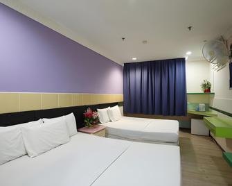 Mcity Inn - Miri - Bedroom