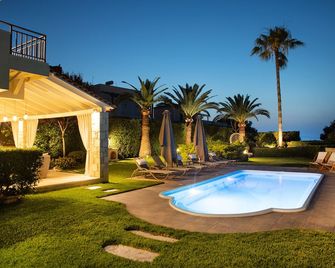 Malena Villa with Private Pool | Walking distance to beach & restaurants - Sfakaki - Pool