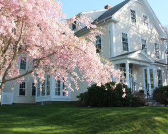 Beech Tree Bed & Breakfast - Rockport