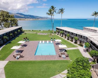 Seaside Serenity: Discover Maui, Pool & Iao Valley Adventure! - Kahului