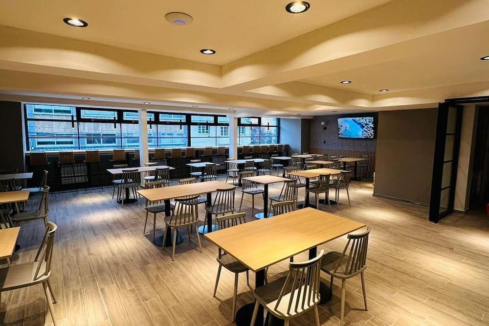 M383 Hotel Bariloche - סן קרלוס דה ברילוצ'ה - מסעדה