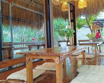 Straw Huts Liwliwa - San Felipe - Patio