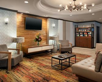 Four Points by Sheraton Hotel and Suites San Francisco Airport - South San Francisco - Lobby